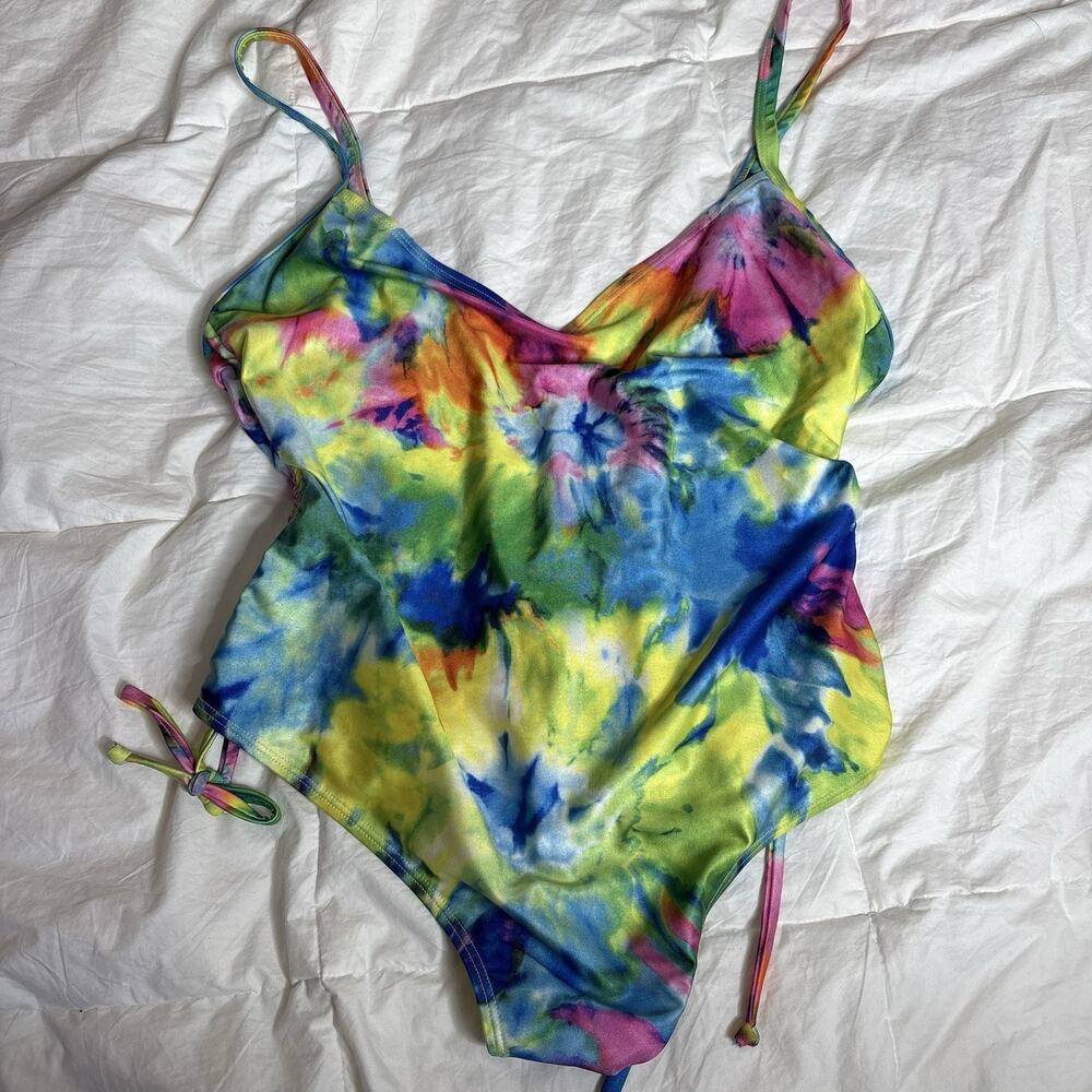 Curvy Beach Tie Dye One Piece Swimsuit Size XL 14/16 Rainbow Retro High Cut